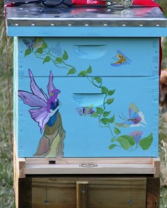 Hive One ready to receive nuc...painted by Hobbit Queen